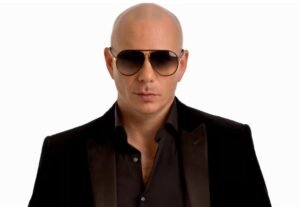 Pitbull el embajador de la música global y las raíces latinas