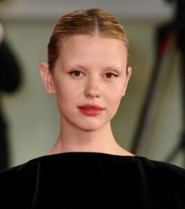 La actriz Mia Goth durante el estreno mundial de Pearl en el Festival de Cine de Venecia, el 3 de septiembre de 2022