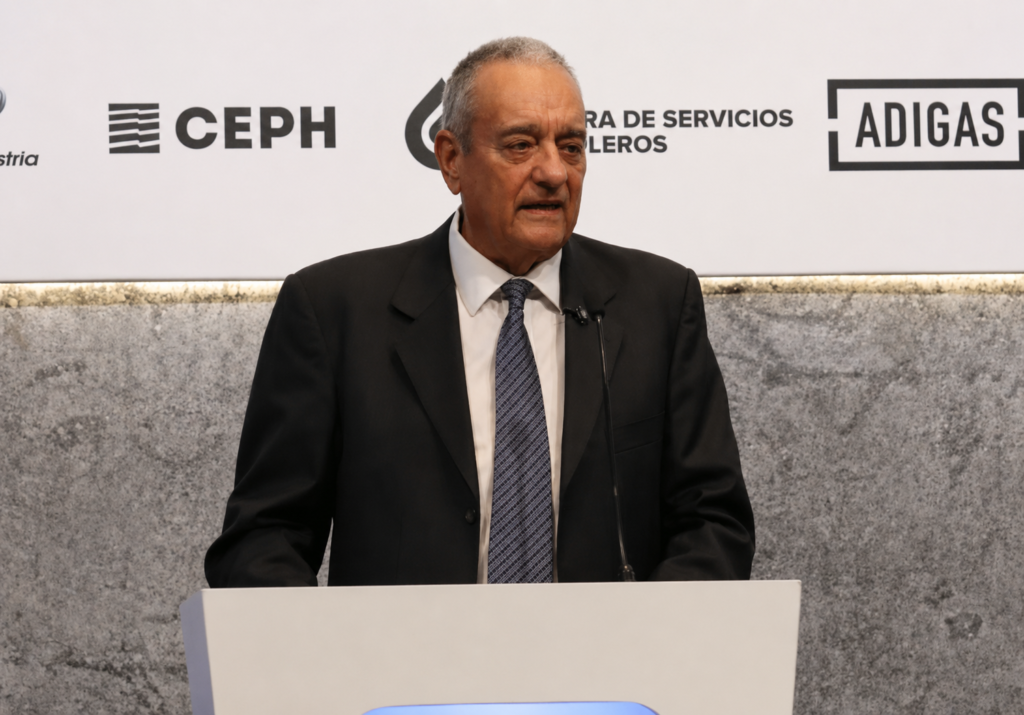 Quién es Ernesto López Anadón