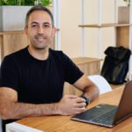 Bruno Ruyú dejó la física por la IA y hoy vende en cuatro países 